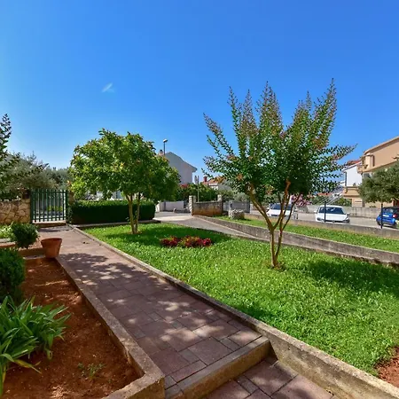 Apartament Sara